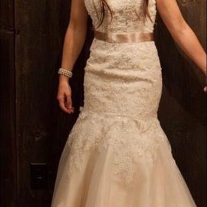 Wedding dress